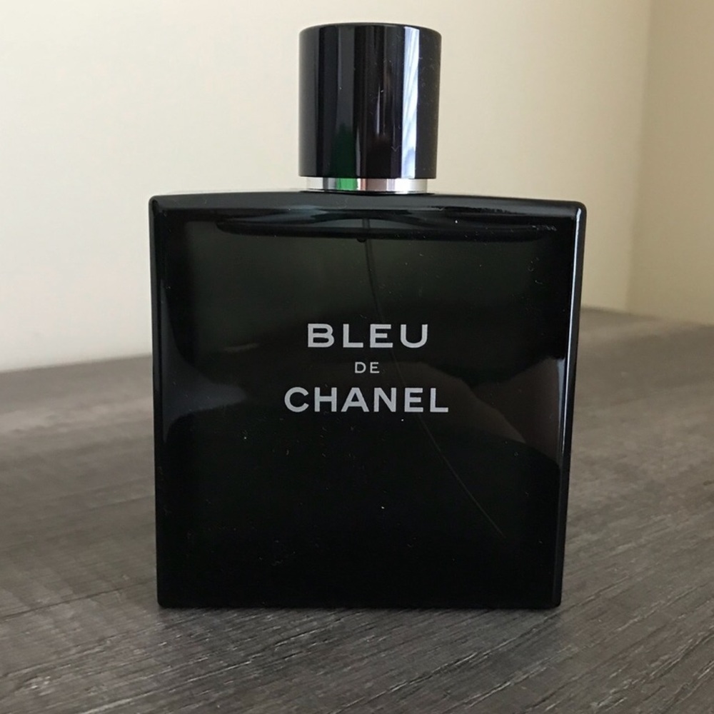 Bleu De Chanel Cologne. EDT